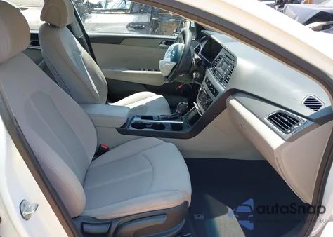 2015 Hyundai Sonata Se z USA, uszkodzony, nr VIN 5NPE24AF2FH202862